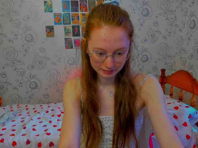 LunaFoxy webcam