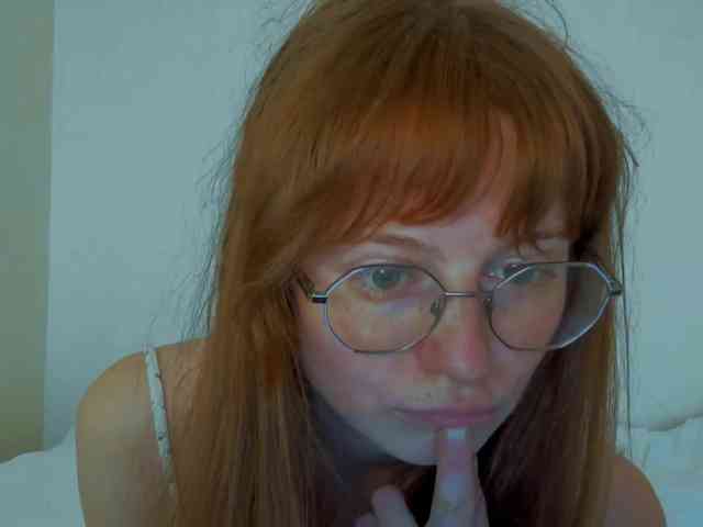 LunaFoxy webcam