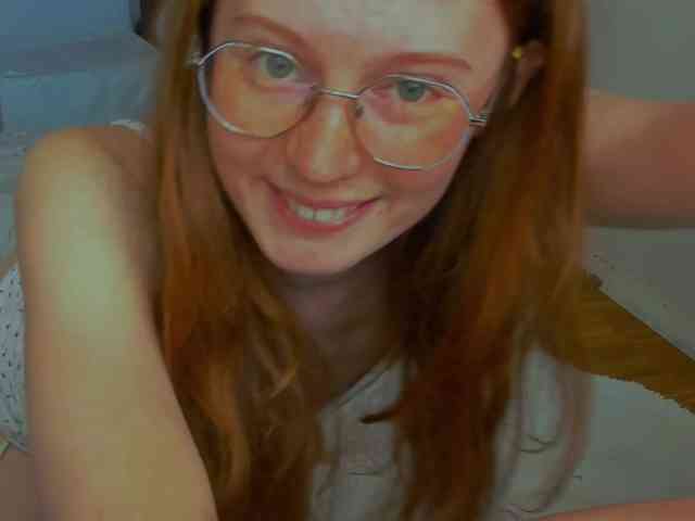 LunaFoxy webcam