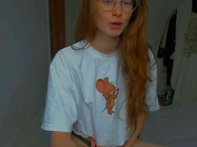 LunaFoxy webcam