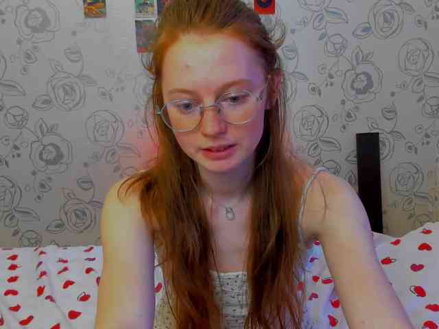 LunaFoxy webcam