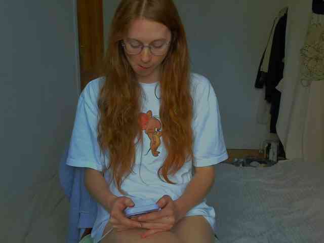 LunaFoxy webcam