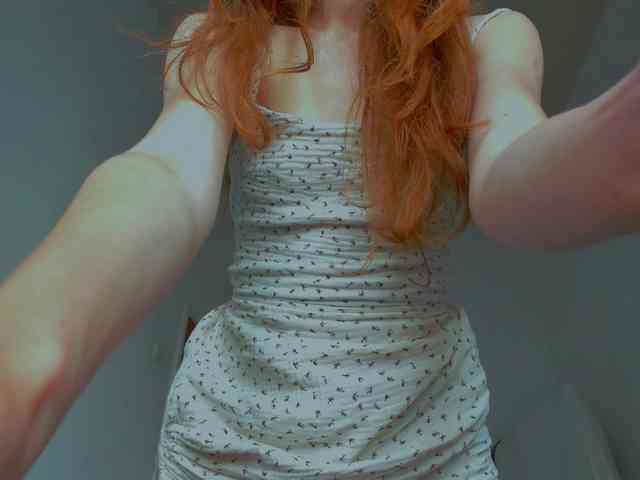 LunaFoxy webcam