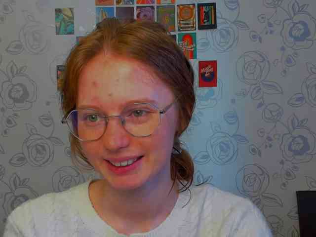 LunaFoxy webcam