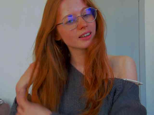 LunaFoxy webcam
