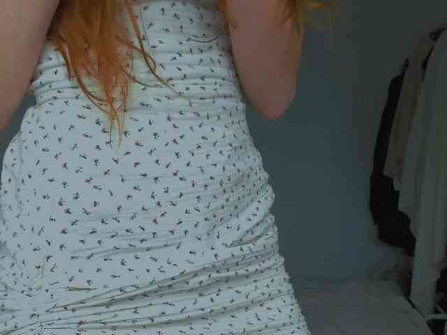 LunaFoxy webcam