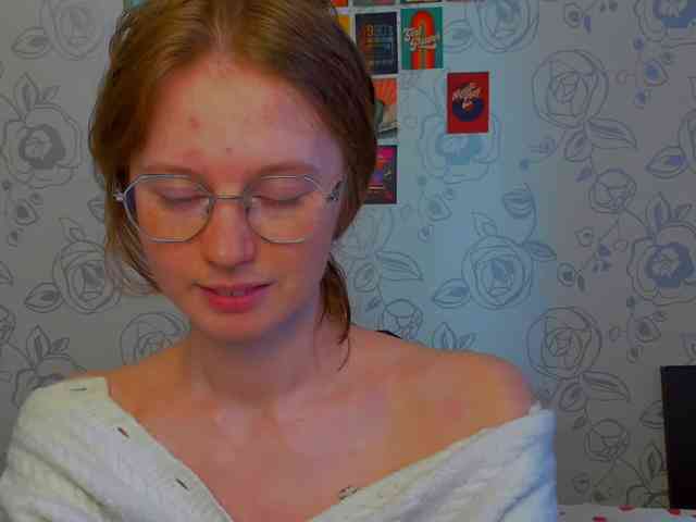 LunaFoxy webcam