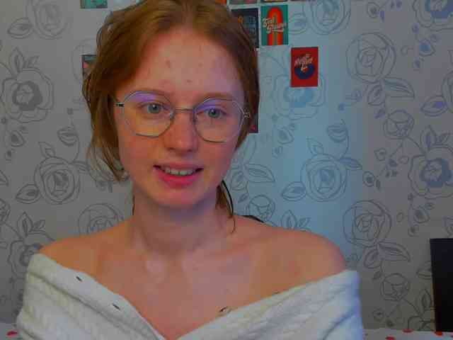 LunaFoxy webcam