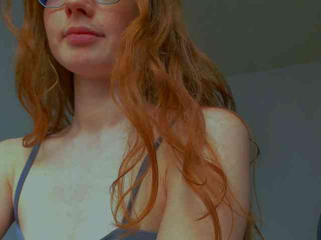 LunaFoxy webcam
