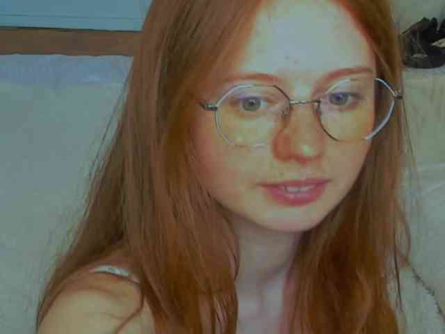LunaFoxy webcam
