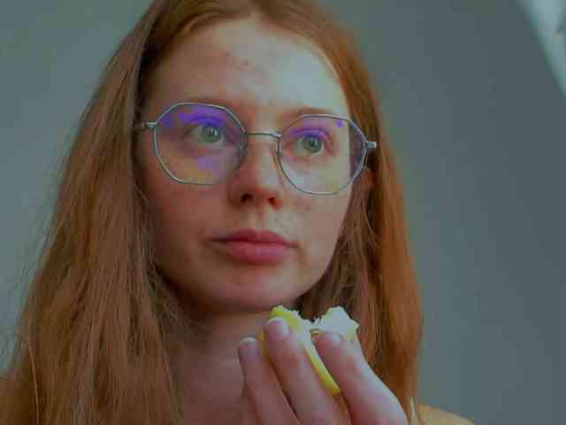 LunaFoxy webcam