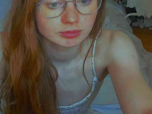 LunaFoxy webcam