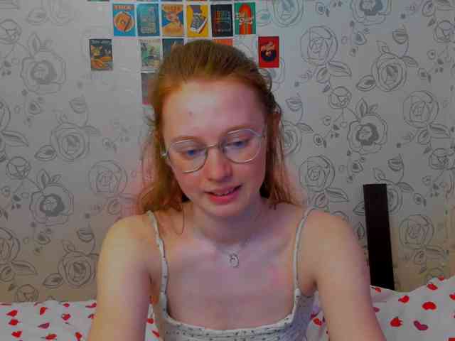 LunaFoxy webcam