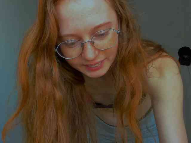 LunaFoxy webcam