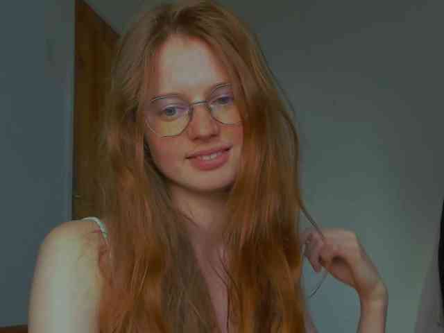 LunaFoxy webcam