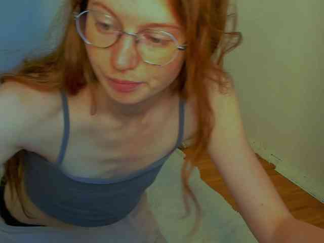 LunaFoxy webcam