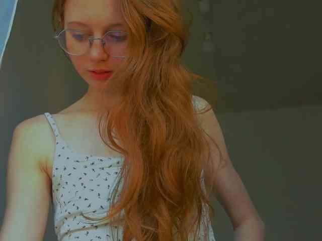 LunaFoxy webcam