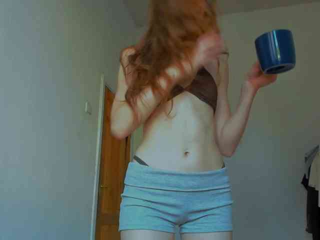 LunaFoxy webcam