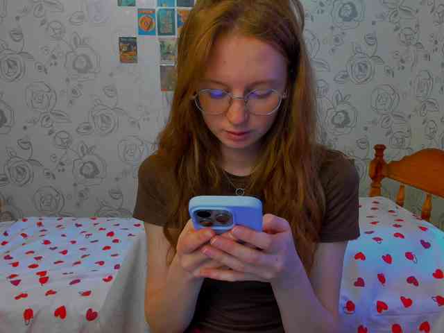 LunaFoxy webcam