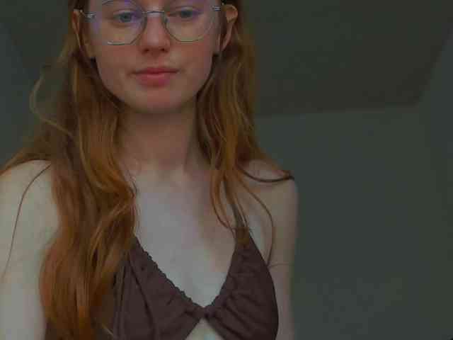 LunaFoxy webcam