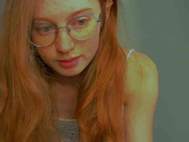 LunaFoxy webcam
