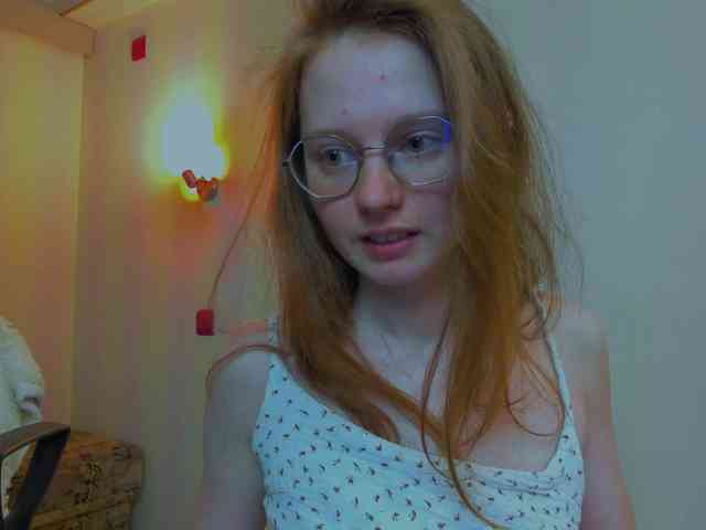 LunaFoxy webcam