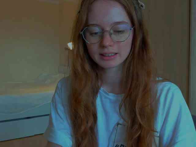 LunaFoxy webcam