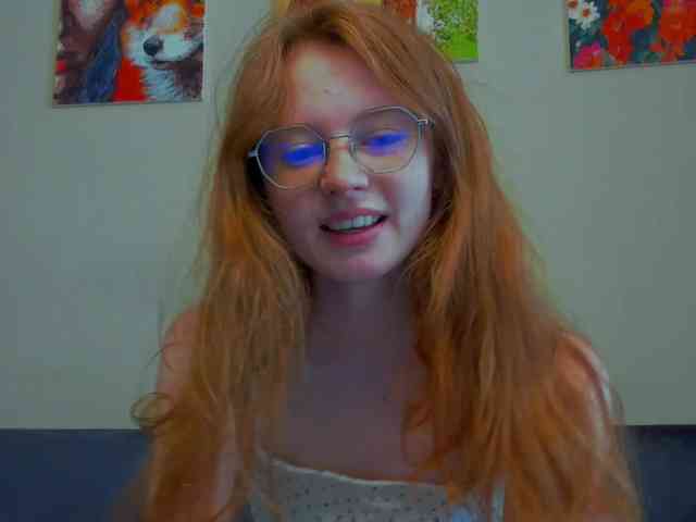 LunaFoxy webcam