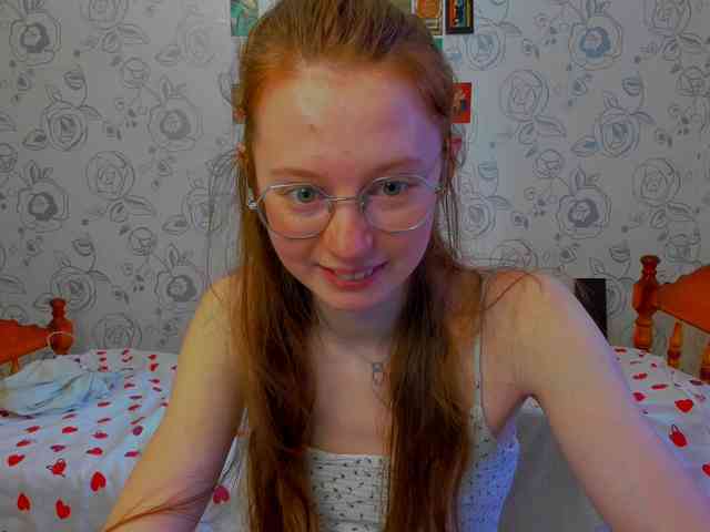 LunaFoxy webcam