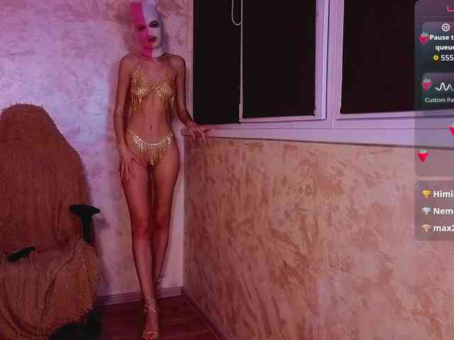 domiiiniiicana's live room