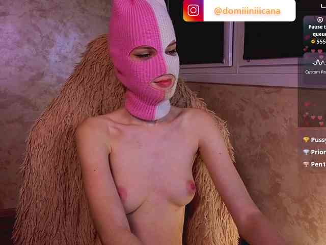Model: Domiiiniiicana