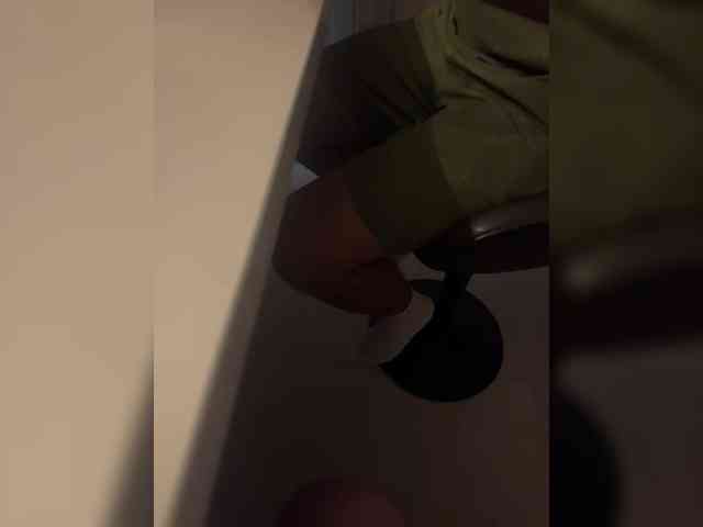 FilthyFriends69 webcam