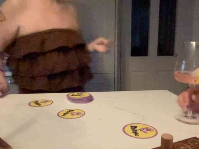 FilthyFriends69 webcam