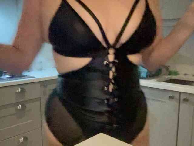 FilthyFriends69 webcam