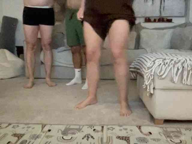 FilthyFriends69 webcam