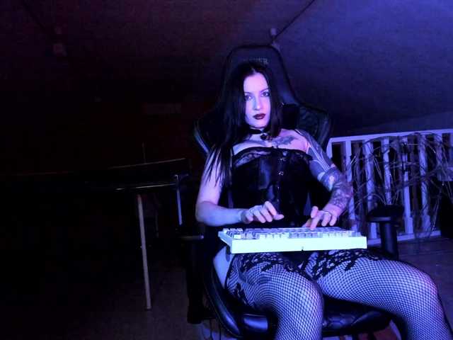 Demonia666 live cam