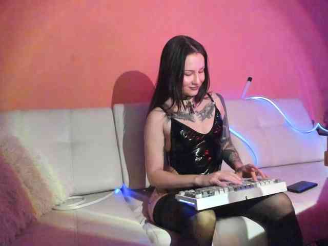 DominatrixDemonia