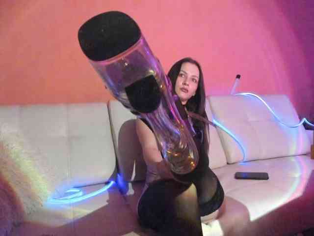 DominatrixDemonia webcam