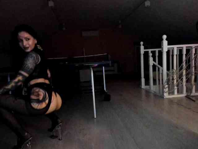 DominatrixDemonia webcam