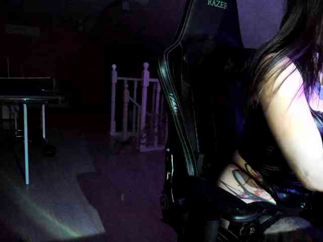 DominatrixDemonia webcam