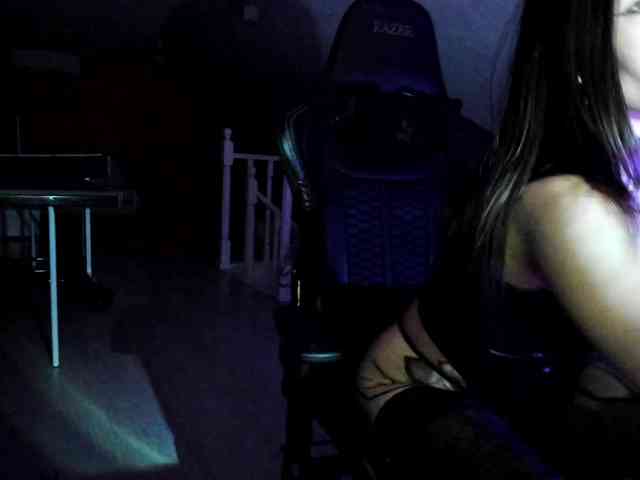 DominatrixDemonia webcam