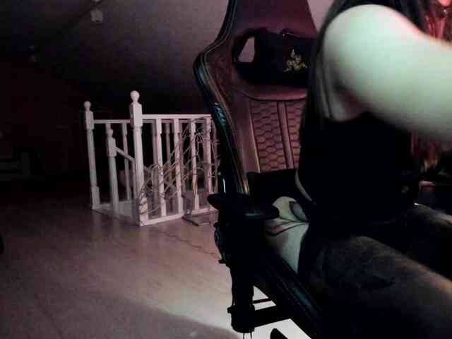 DominatrixDemonia webcam