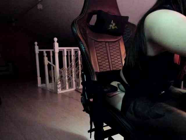 DominatrixDemonia webcam