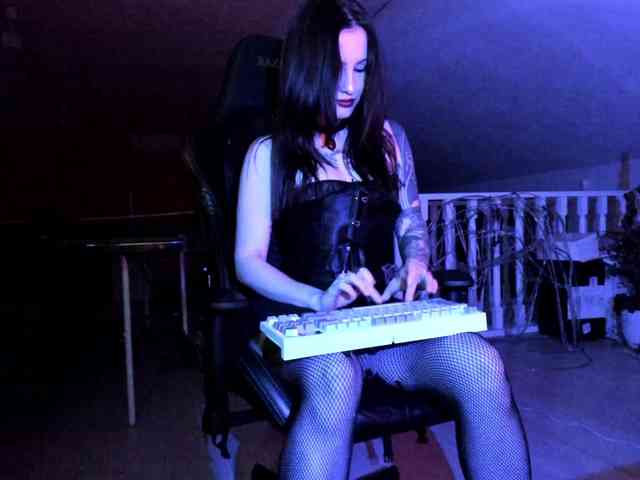 DominatrixDemonia webcam