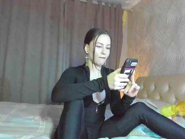DominatrixDemonia webcam