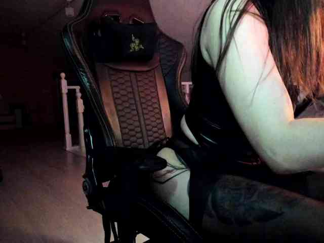 DominatrixDemonia webcam