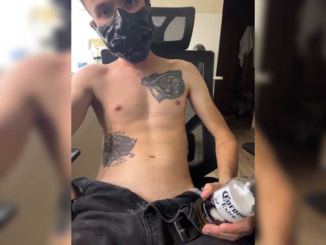 AzartnyiMalyi live webcam show