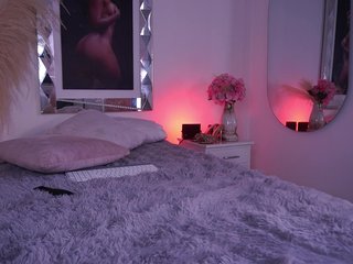 alondrasparrow's Live Webcam