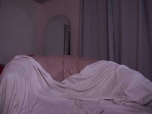 alondrasparrow live cam on BongaCams