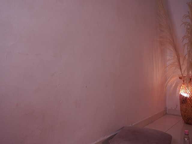 alondrasparrow live cam on BongaCams